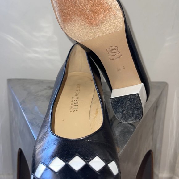 BOTTEGA VENETA black and white checker diamond leather pumps - Picture 6 of 8
